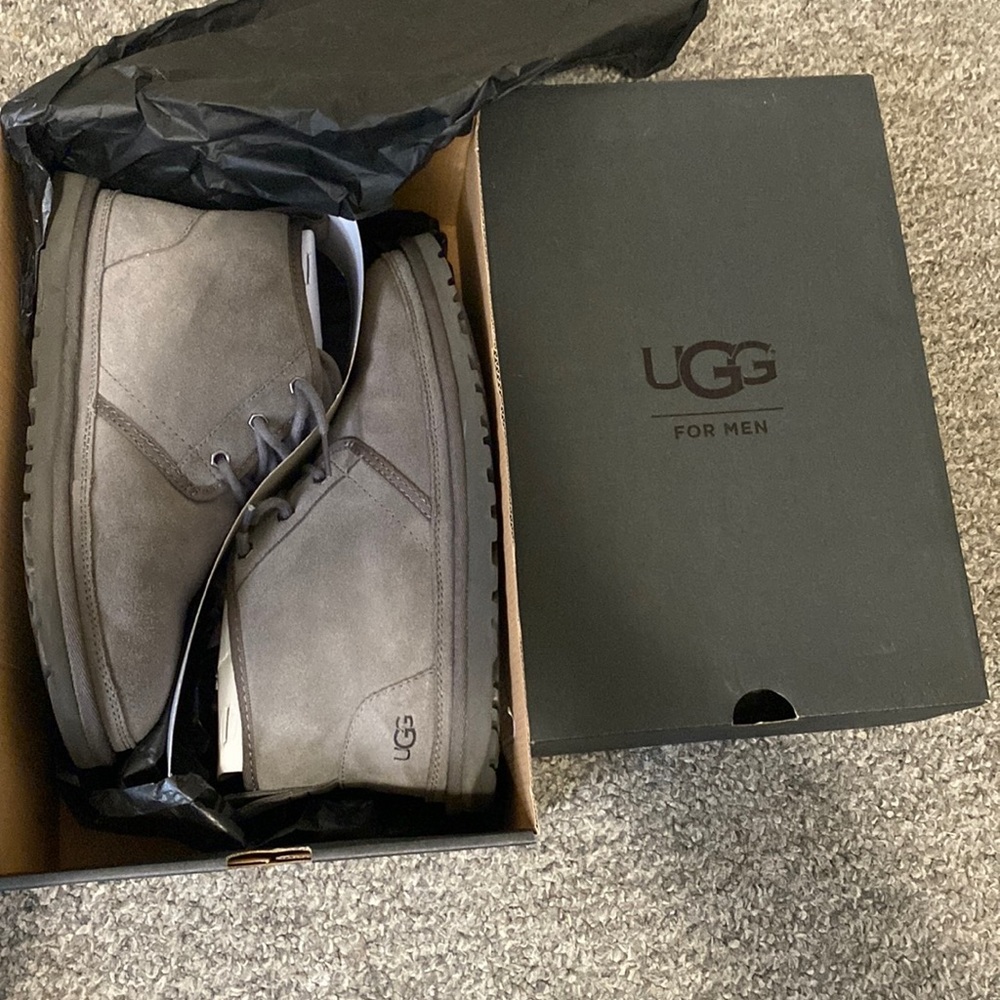 UGG mens neumel size 9